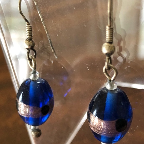 Vintage Czechoslovakian blown glass earrings - Picture 9 of 12